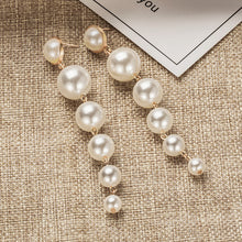 Load image into Gallery viewer, New Korean Simple Plain Gold Metal Beaded Pearl Hoop Earring Fashion Big Circle Hoops Statement Earrings for Women Party Jewelry
