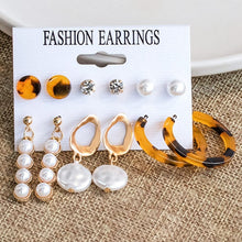 Load image into Gallery viewer, New Korean Simple Plain Gold Metal Beaded Pearl Hoop Earring Fashion Big Circle Hoops Statement Earrings for Women Party Jewelry
